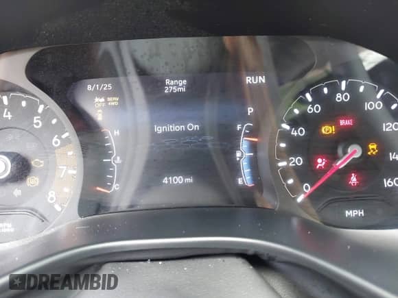 2025 Jeep Compass Latitude z VIN 3C4NJDBN0ST586904, wystawiony jako IAAI lot #42896513 z przebiegiem 4 100 mil mil oraz . Historia ofert i sprzedaży dostępna na DreamBid. Obrazek 7.