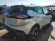 2023 Chevrolet Bolt EV 2LT с VIN 1G1FX6S0XP4159108, выставлен на аукционе Copart как лот 71795953 с пробегом 5 262 миль миль и . История ставок и продаж доступна на DreamBid. Изображение 3.