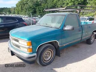 ✅ 1995 Chevrolet Silverado 2500 • VIN: 1GCFC24K6SZ115211 • Lot: 43082089. Wystawiony na IAAI z przebiegiem 96 449 mil. Bezpłatny archiwum sprzedaży aukcyjnych z USA i szczegółowy raport historii pojazdu na DreamBid. Zdjęcie 6.