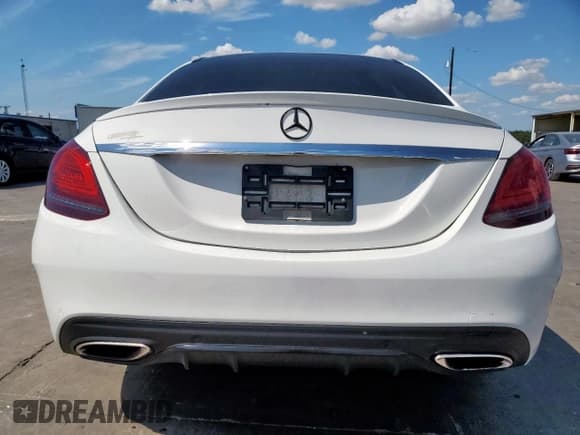 ✅ 2020 Mercedes-Benz C 300 • VIN: 55SWF8DB7LU324439 • Лот: 69360605. Опубликован ранее на Copart с пробегом 76 694 миль. Бесплатный доступ к архиву аукционных продаж из США и подробный отчёт об истории автомобиля на DreamBid. Изображение 6.