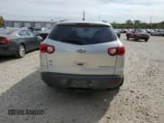 ✅ 2012 Chevrolet Traverse LS • VIN: 1GNKVFED1CJ139021 • Lot: 74534904. Wystawiony na Copart z przebiegiem 159 808 mil. Bezpłatny archiwum sprzedaży aukcyjnych z USA i szczegółowy raport historii pojazdu na DreamBid. Zdjęcie 6.
