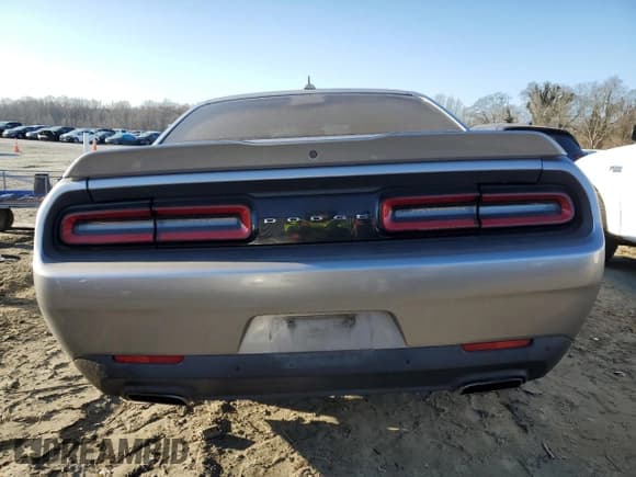 ✅ 2015 Dodge Challenger SXT Plus • VIN: 2C3CDZBG9FH707770 • Lot: 36826334. Wystawiony na Copart z przebiegiem 103 067 mil. Bezpłatny archiwum sprzedaży aukcyjnych z USA i szczegółowy raport historii pojazdu na DreamBid. Zdjęcie 6.