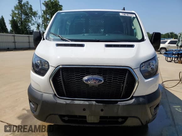 ✅ 2024 Ford Transit Cargo • VIN: 1FTBR1Y8XRKB03474 • Lot: 63350915. Wystawiony na Copart z przebiegiem 13 098 mil. Bezpłatny archiwum sprzedaży aukcyjnych z USA i szczegółowy raport historii pojazdu na DreamBid. Zdjęcie 5.