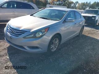 ✅ 2011 Hyundai Sonata GLS • VIN: 5NPEB4AC8BH201067 • Lot: 43497512. Listed on IAAI with 245,549 mi. Free auction sales archive from the USA and detailed vehicle history report at DreamBid. Image 2.