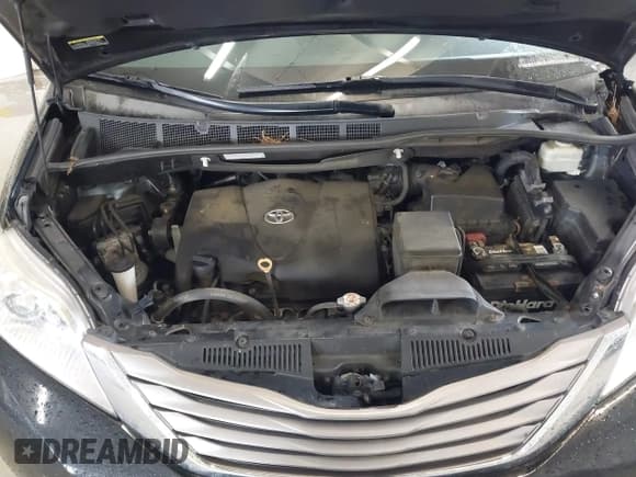 ✅ 2017 Toyota Sienna XLE Auto Access Seat • VIN: 5TDYZ3DCXHS812364 • Lot: 42902791. Listed on IAAI with 153,979 mi. Free auction sales archive from the USA and detailed vehicle history report at DreamBid. Image 10.