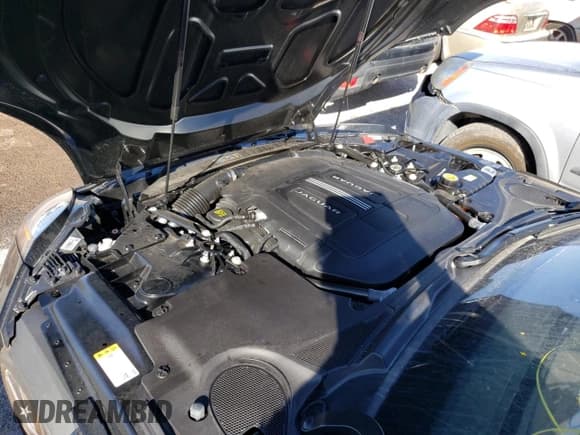 ✅ 2020 Jaguar F-Type P340 • VIN: SAJDD1EV9LCK67898 • Lot: 63499932. Wystawiony na Copart z przebiegiem Nie podano. Bezpłatny archiwum sprzedaży aukcyjnych z USA i szczegółowy raport historii pojazdu na DreamBid. Zdjęcie 7.