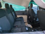 ✅ 2023 Ford Transit • VIN: 1FTBR2DG3PKA80135 • Lot: 46504465. Wystawiony na Copart z przebiegiem 21 334 mil. Bezpłatny archiwum sprzedaży aukcyjnych z USA i szczegółowy raport historii pojazdu na DreamBid. Zdjęcie 10.