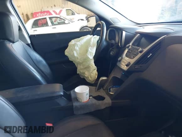 2014 Chevrolet Equinox LT z VIN 2GNFLGEK5E6245936, wystawiony jako IAAI lot #43403096 z przebiegiem 102 151 mil mil oraz . Historia ofert i sprzedaży dostępna na DreamBid. Obrazek 5.