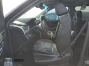 ✅ 2017 Chevrolet Suburban LT • VIN: 1GNSCHKC5HR122924 • Lot: 73663424. Wystawiony na Copart z przebiegiem 89 300 mil. Bezpłatny archiwum sprzedaży aukcyjnych z USA i szczegółowy raport historii pojazdu na DreamBid. Zdjęcie 7.