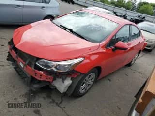 2019 Chevrolet Cruze с VIN 1G1BJ5SM3K7106593, выставлен на аукционе Copart как лот 57314395 с пробегом 85 666 миль миль и Списание • Salvage title. История ставок и продаж доступна на DreamBid. Изображение 1.