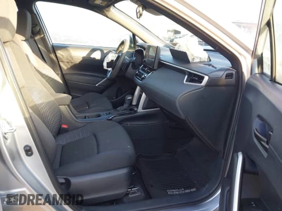 ✅ 2025 Toyota Corolla Cross Hybrid S • VIN: 7MUFBABGXSV086783 • Lot: 43234259. Listed on IAAI with 447 mi. Free auction sales archive from the USA and detailed vehicle history report at DreamBid. Image 5.