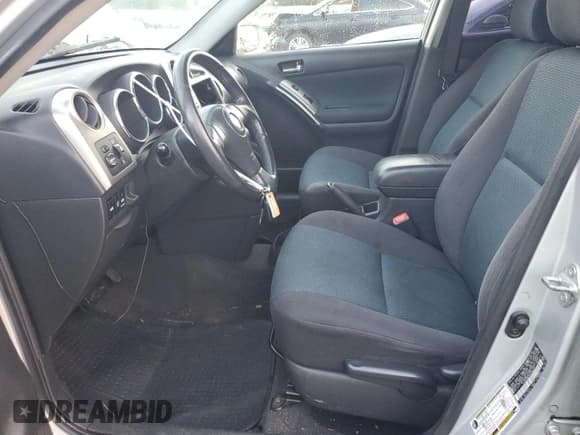 ✅ 2005 Toyota Matrix XR • VIN: 2T1LR30E05C390613 • Lot: 91686875. Listed on Copart with 124,168 mi. Free auction sales archive from the USA and detailed vehicle history report at DreamBid. Image 7.