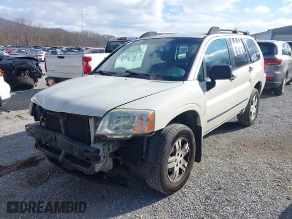 ✅ 2004 Mitsubishi Endeavor LS • VIN: 4A4MM21S84E119613 • Lot: 43805036. Listed on IAAI with 224,365 mi. Free auction sales archive from the USA and detailed vehicle history report at DreamBid. Image 6.