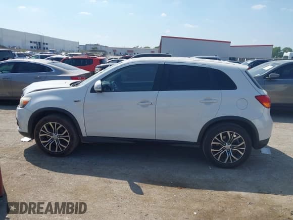 ✅ 2016 Mitsubishi Outlander ES • VIN: JA4AP3AU9GZ046218 • Lot: 43217669. Listed on IAAI with 182,380 mi. Free auction sales archive from the USA and detailed vehicle history report at DreamBid. Image 14.