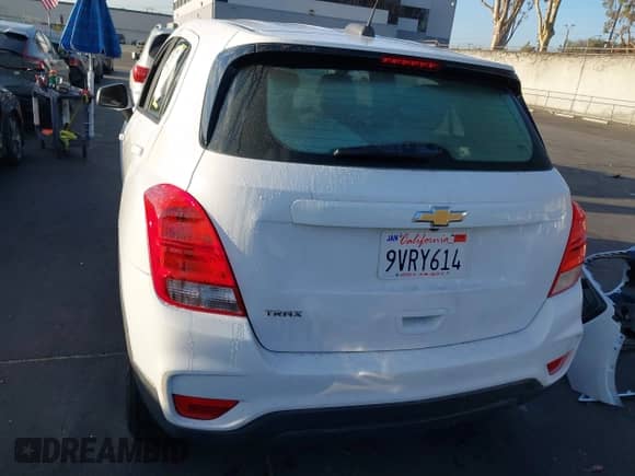 2018 Chevrolet Trax LS z VIN 3GNCJKSB2JL237296, wystawiony jako IAAI lot #43415624 z przebiegiem 54 250 mil mil oraz . Historia ofert i sprzedaży dostępna na DreamBid. Obrazek 13.