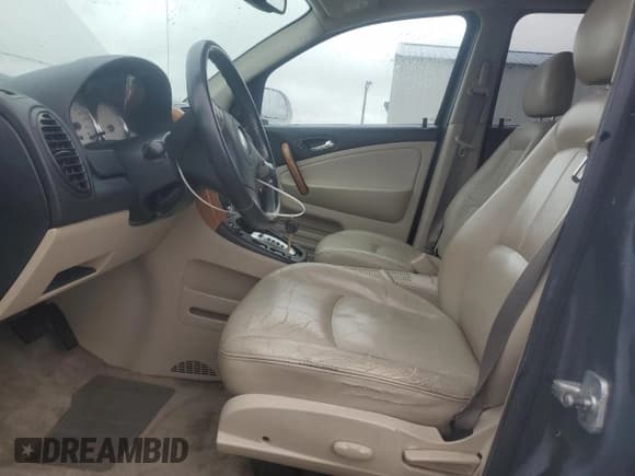 ✅ 2006 Saturn VUE • VIN: 5GZCZ53456S849440 • Lot: 46906485. Wystawiony na Copart z przebiegiem 188 328 mil. Bezpłatny archiwum sprzedaży aukcyjnych z USA i szczegółowy raport historii pojazdu na DreamBid. Zdjęcie 7.