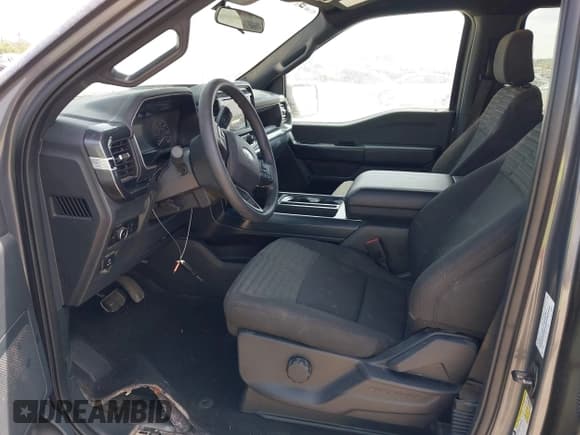 ✅ 2023 Ford F-150 XL • VIN: 1FTEW1CP9PKG23988 • Лот: 42685342. Опубликован ранее на IAAI с пробегом Не указан. Бесплатный доступ к архиву аукционных продаж из США и подробный отчёт об истории автомобиля на DreamBid. Изображение 5.