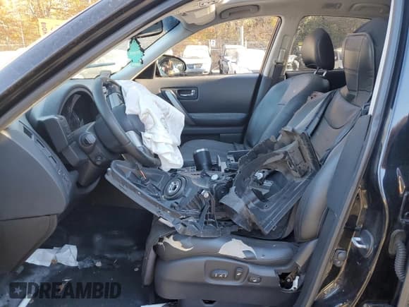 ✅ 2007 Infiniti FX • VIN: JNRBS08W27X400395 • Лот: 90846015. Опубликован ранее на Copart с пробегом Не указан. Бесплатный доступ к архиву аукционных продаж из США и подробный отчёт об истории автомобиля на DreamBid. Изображение 7.