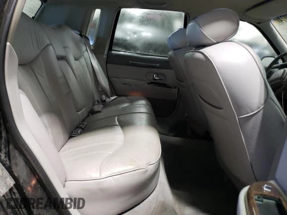 ✅ 1997 Lincoln Town Car Executive • VIN: 1LNLM81W8VY679457 • Lot: 75096074. Listed on Copart with 123,771 mi. Free auction sales archive from the USA and detailed vehicle history report at DreamBid. Image 10.