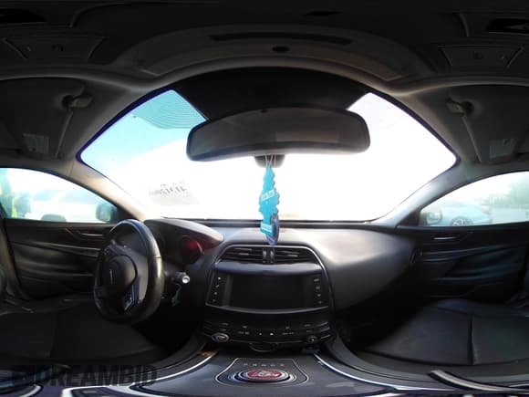 ✅ 2018 Jaguar XE 25t • VIN: SAJAR4FX7JCP35484 • Лот: 41312008. Опубликован ранее на IAAI с пробегом Не указан. Бесплатный доступ к архиву аукционных продаж из США и подробный отчёт об истории автомобиля на DreamBid. Изображение 19.