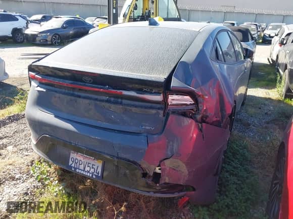 2023 Toyota Prius LE z VIN JTDACAAUXP3006206, wystawiony jako IAAI lot #42047362 z przebiegiem 36 206 mil mil oraz . Historia ofert i sprzedaży dostępna na DreamBid. Obrazek 4.