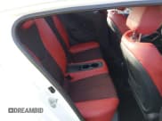 ✅ 2014 Hyundai Veloster • VIN: KMHTC6AD9EU185928 • Lot: 41720927. Wystawiony na IAAI z przebiegiem 94 023 mil. Bezpłatny archiwum sprzedaży aukcyjnych z USA i szczegółowy raport historii pojazdu na DreamBid. Zdjęcie 8.