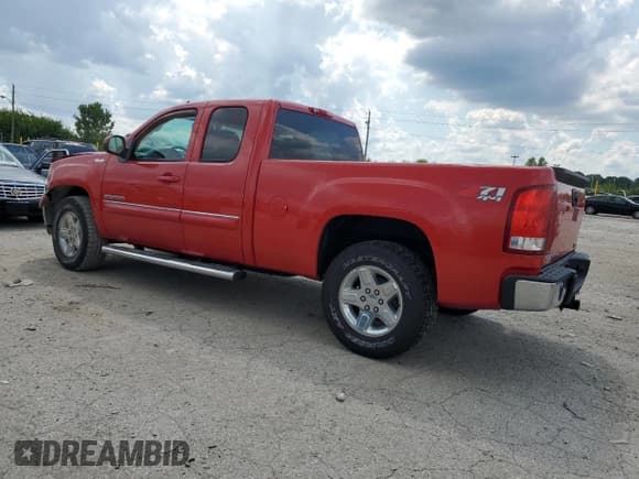 ✅ 2013 GMC Sierra 1500 SLT • VIN: 1GTR2WE74DZ226635 • Lot: 67955565. Listed on Copart with 82,405 mi. Free auction sales archive from the USA and detailed vehicle history report at DreamBid. Image 2.