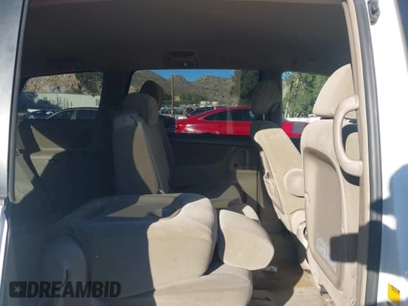 ✅ 2006 Toyota Sienna LE • VIN: 5TDZA23C56S424804 • Лот: 43752393. Опубликован ранее на IAAI с пробегом 140 484 миль. Бесплатный доступ к архиву аукционных продаж из США и подробный отчёт об истории автомобиля на DreamBid. Изображение 8.