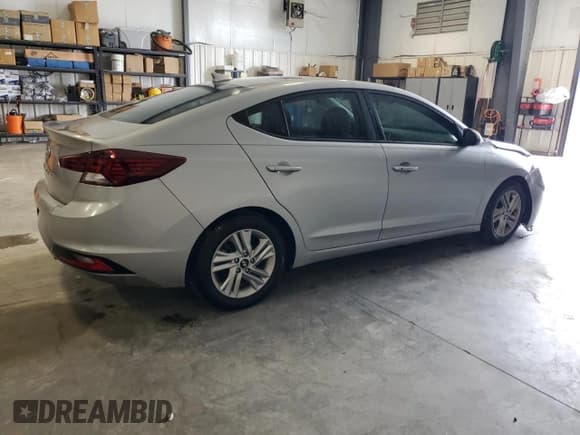 ✅ 2020 Hyundai Elantra Value Edition • VIN: 5NPD84LF7LH551440 • Lot: 86464525. Listed on Copart with 81,651 mi. Free auction sales archive from the USA and detailed vehicle history report at DreamBid. Image 3.