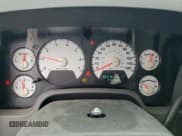 ✅ 2006 Dodge 2500 ST • VIN: 3D7KS26D26G187499 • Lot: 61605005. Wystawiony na Copart z przebiegiem 114 750 mil. Bezpłatny archiwum sprzedaży aukcyjnych z USA i szczegółowy raport historii pojazdu na DreamBid. Zdjęcie 9.