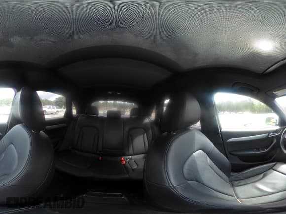 ✅ 2018 Audi Q3 Premium Plus • VIN: WA1JCCFSXJR013917 • Лот: 42900017. Опубликован ранее на IAAI с пробегом 31 193 миль. Бесплатный доступ к архиву аукционных продаж из США и подробный отчёт об истории автомобиля на DreamBid. Изображение 18.