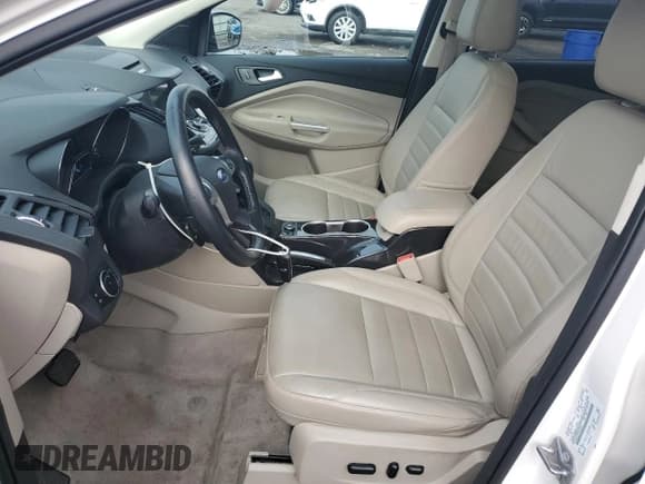 ✅ 2016 Ford Escape Titanium • VIN: 1FMCU9JX4GUA25581 • Lot: 91891825. Listed on Copart with 75,866 mi. Free auction sales archive from the USA and detailed vehicle history report at DreamBid. Image 7.