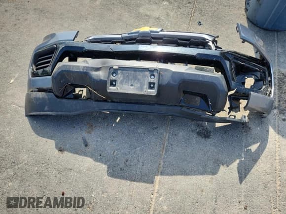 ✅ 2021 Chevrolet Colorado 4WD Work Truck • VIN: 1GCGTBEN8M1291899 • Лот: 66622395. Опубликован ранее на Copart с пробегом 45 441 миль. Бесплатный доступ к архиву аукционных продаж из США и подробный отчёт об истории автомобиля на DreamBid. Изображение 12.