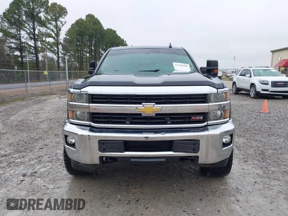 ✅ 2015 Chevrolet Silverado 2500HD LT • VIN: 1GC1KVEG4FF552253 • Лот: 43700188. Опубликован ранее на IAAI с пробегом 181 541 миль. Бесплатный доступ к архиву аукционных продаж из США и подробный отчёт об истории автомобиля на DreamBid. Изображение 6.