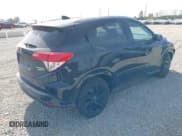 ✅ 2021 Honda HR-V Sport • VIN: 3CZRU6H10MM709049 • Lot: 43425387. Wystawiony na IAAI z przebiegiem 75 744 mil. Bezpłatny archiwum sprzedaży aukcyjnych z USA i szczegółowy raport historii pojazdu na DreamBid. Zdjęcie 4.