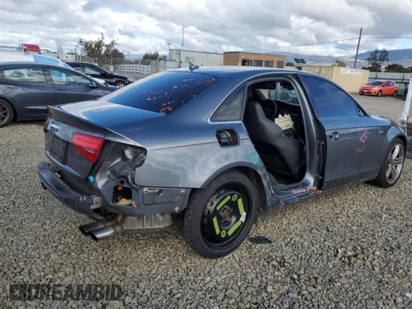 ✅ 2014 Audi S4 Prestige • VIN: WAUKGAFL1EA025547 • Лот: 93382905. Опубликован ранее на Copart с пробегом 116 043 миль. Бесплатный доступ к архиву аукционных продаж из США и подробный отчёт об истории автомобиля на DreamBid. Изображение 3.