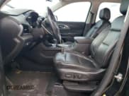 ✅ 2018 Chevrolet Traverse Premier • VIN: 1GNERKKW5JJ154182 • Lot: 70745164. Wystawiony na Copart z przebiegiem 132 546 mil. Bezpłatny archiwum sprzedaży aukcyjnych z USA i szczegółowy raport historii pojazdu na DreamBid. Zdjęcie 7.