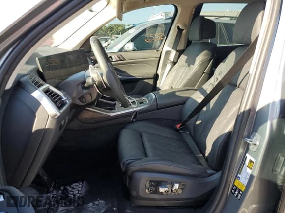 ✅ 2023 BMW X7 xDrive40i • VIN: 5UX23EM02P9P28740 • Lot: 41453343. Listed on Copart with 3,095 mi. Free auction sales archive from the USA and detailed vehicle history report at DreamBid. Image 7.