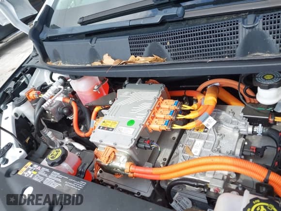 ✅ 2019 Chevrolet Bolt EV LT • VIN: 1G1FY6S00K4105693 • Lot: 42190628. Wystawiony na IAAI z przebiegiem 27 012 mil. Bezpłatny archiwum sprzedaży aukcyjnych z USA i szczegółowy raport historii pojazdu na DreamBid. Zdjęcie 10.