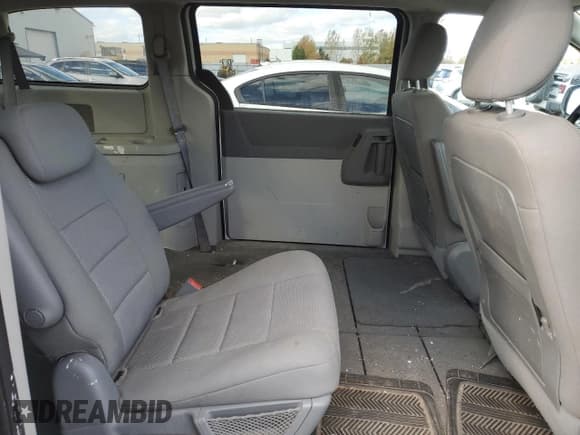 ✅ 2008 Dodge Grand Caravan SE • VIN: 2D8HN44H48R789901 • Lot: 86236105. Listed on Copart with 353,295 mi. Free auction sales archive from the USA and detailed vehicle history report at DreamBid. Image 11.