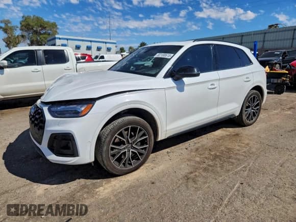 ✅ 2024 Audi SQ5 Prestige • VIN: WA1C4AFYXR2013760 • Лот: 95530525. Опубликован ранее на Copart с пробегом 25 888 миль. Бесплатный доступ к архиву аукционных продаж из США и подробный отчёт об истории автомобиля на DreamBid. Изображение 1.