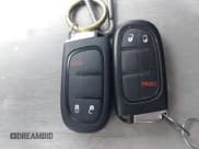 ✅ 2020 Jeep Cherokee Latitude Plus • VIN: 1C4PJMLB5LD626611 • Lot: 42719837. Wystawiony na IAAI z przebiegiem 89 157 mil. Bezpłatny archiwum sprzedaży aukcyjnych z USA i szczegółowy raport historii pojazdu na DreamBid. Zdjęcie 11.