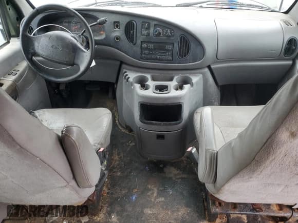 ✅ 2002 Ford Econoline Passenger XL • VIN: 1FBSS31L62HA73251 • Lot: 42872235. Listed on Copart with 109,871 mi. Free auction sales archive from the USA and detailed vehicle history report at DreamBid. Image 8.