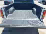 2006 GMC Sierra 1500 SLE1 с VIN 2GTEK13Z961350529, выставлен на аукционе IAAI как лот 42452893 с пробегом 180 106 миль миль и . История ставок и продаж доступна на DreamBid. Изображение 19.