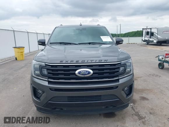 ✅ 2019 Ford Expedition Max Limited • VIN: 1FMJK2AT5KEA03755 • Lot: 42329445. Listed on IAAI with 138,961 mi. Free auction sales archive from the USA and detailed vehicle history report at DreamBid. Image 12.