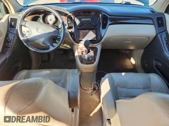 2001 Toyota Highlander z VIN JTEHF21A210007744, wystawiony jako Copart lot #81220365 z przebiegiem 200 753 mil mil oraz Czysty tytuł • Clean title. Historia ofert i sprzedaży dostępna na DreamBid. Obrazek 8.