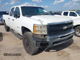 ✅ 2011 Chevrolet Silverado 2500HD Work Truck • VIN: 1GC1KVCG4BF230516 • Lot: 42889916. Wystawiony na IAAI z przebiegiem 346 009 mil. Bezpłatny archiwum sprzedaży aukcyjnych z USA i szczegółowy raport historii pojazdu na DreamBid. Zdjęcie 1.