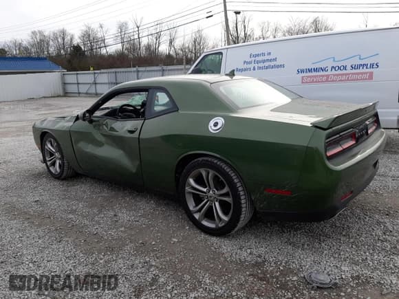 ✅ 2022 Dodge Challenger GT • VIN: 2C3CDZJG9NH227129 • Lot: 43214983. Wystawiony na Copart z przebiegiem 987 mil. Bezpłatny archiwum sprzedaży aukcyjnych z USA i szczegółowy raport historii pojazdu na DreamBid. Zdjęcie 2.
