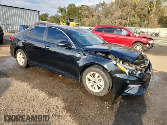 ✅ 2019 Kia Optima S • VIN: 5XXGT4L37KG280620 • Lot: 93665165. Wystawiony na Copart z przebiegiem 117 265 mil. Bezpłatny archiwum sprzedaży aukcyjnych z USA i szczegółowy raport historii pojazdu na DreamBid. Zdjęcie 4.