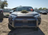 ✅ 2021 Toyota 4Runner Venture • VIN: JTEHU5JR9M5849095 • Лот: 81015795. Опубликован ранее на Copart с пробегом 117 529 миль. Бесплатный доступ к архиву аукционных продаж из США и подробный отчёт об истории автомобиля на DreamBid. Изображение 5.